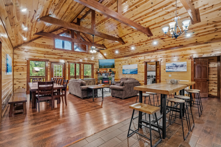 8 bedroom cabins in gatlinburg tn
