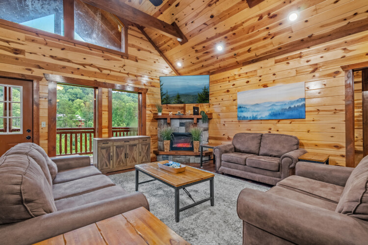 8 bedroom cabins in gatlinburg tn