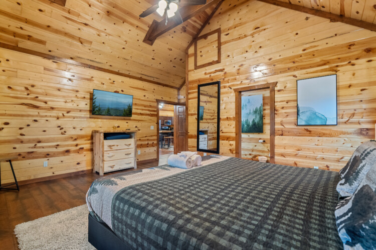 8 Bedroom Cabins in Gatlinburg TN