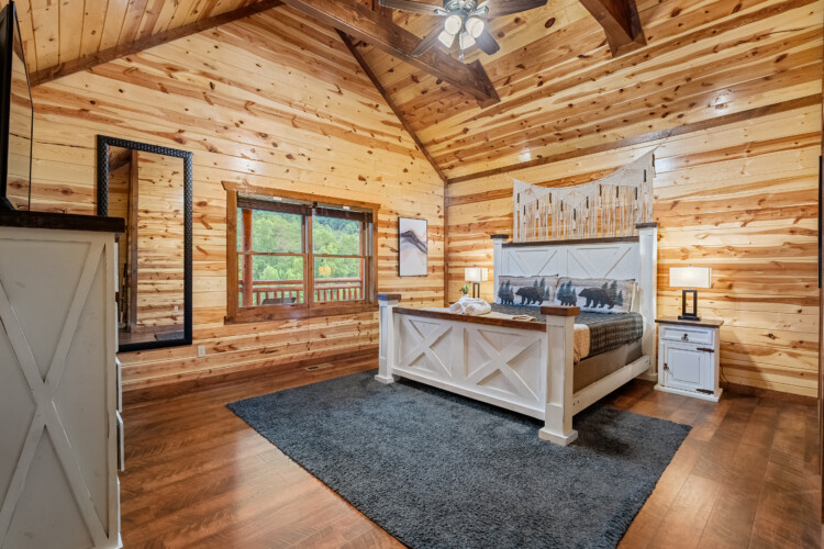 8 Bedroom Cabins in Gatlinburg TN