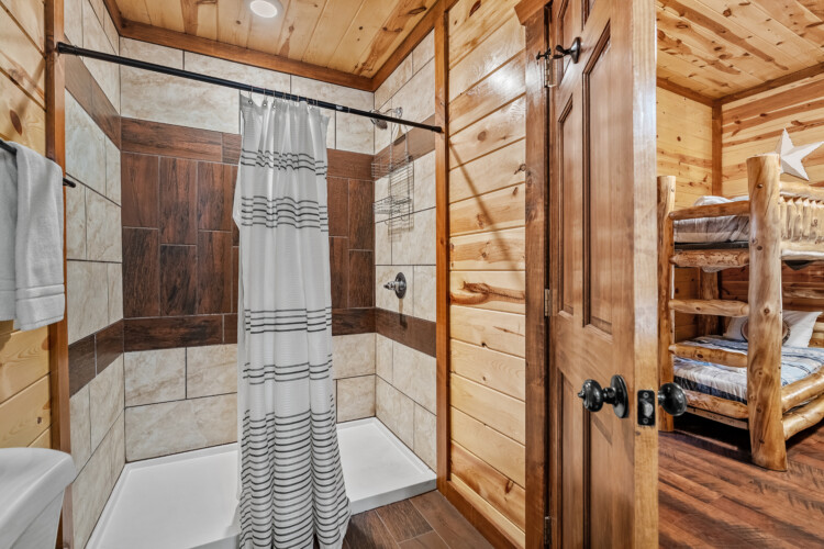 8 Bedroom Cabins in Gatlinburg TN
