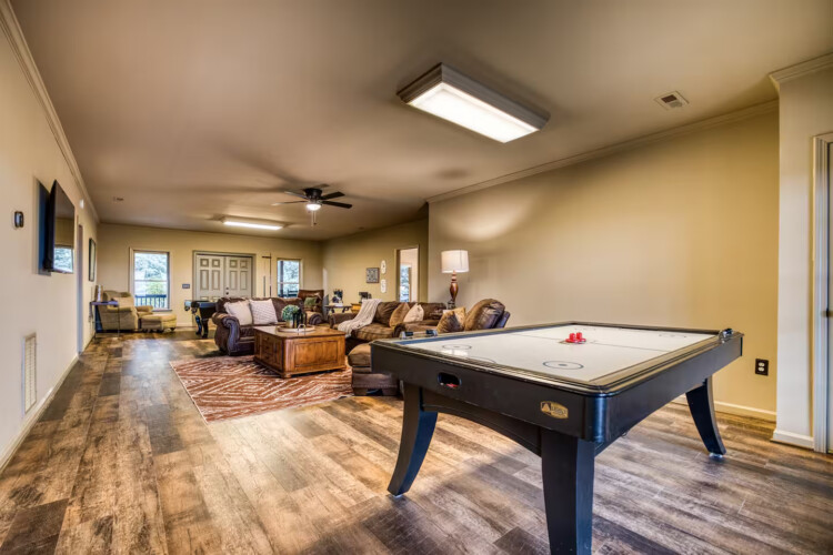 6 br mineral bluff ga cabin rentals