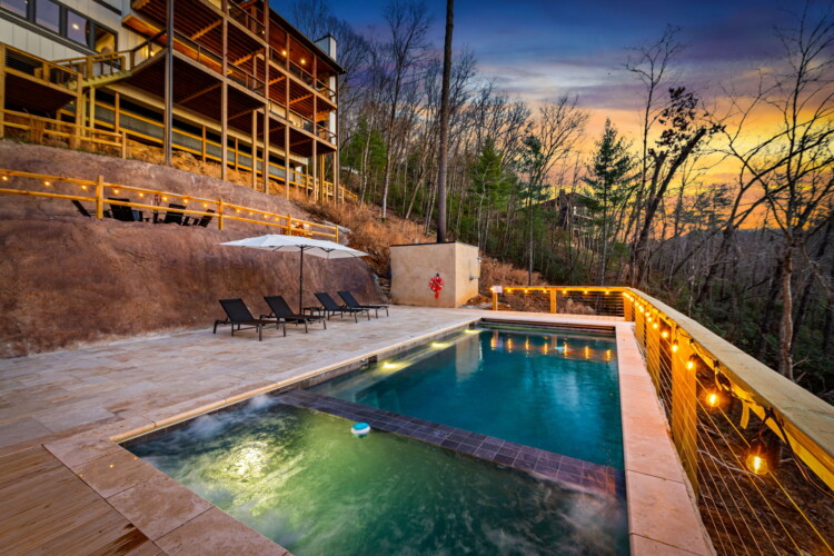 cabin rentals with swimming pools