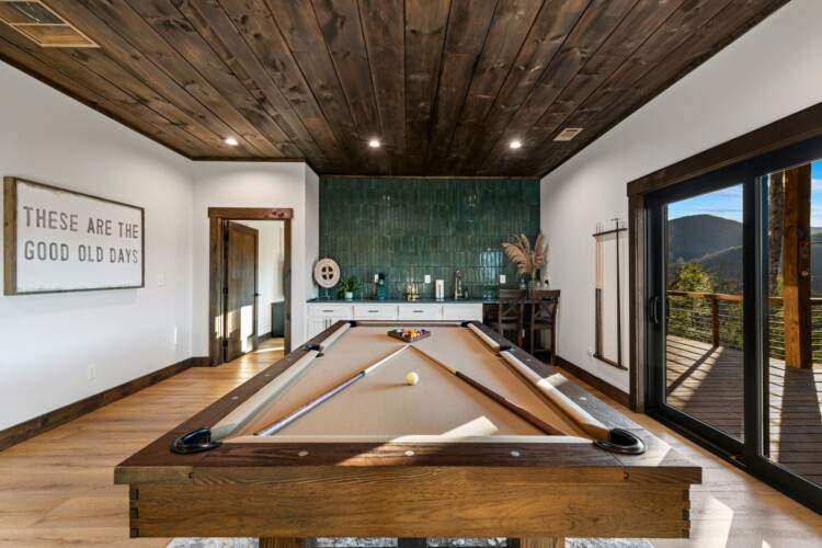 cabin rentals with swimming pools