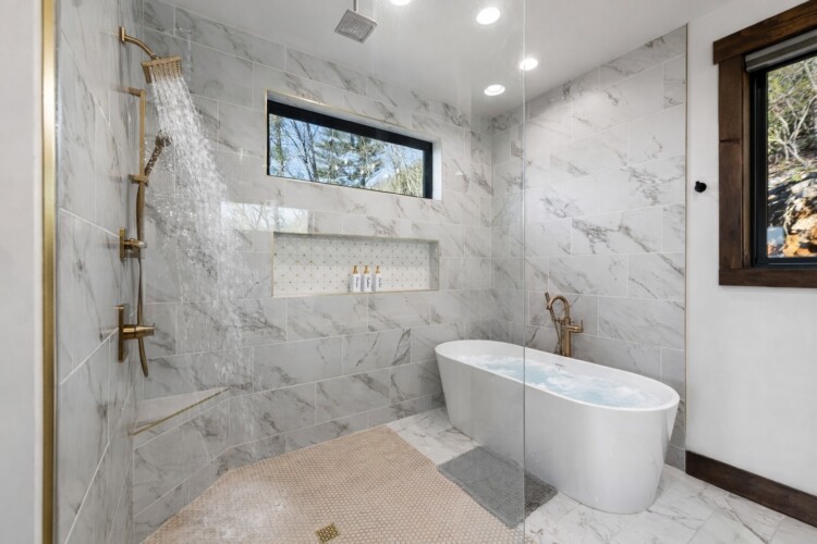 cabin rentals with swimming pools