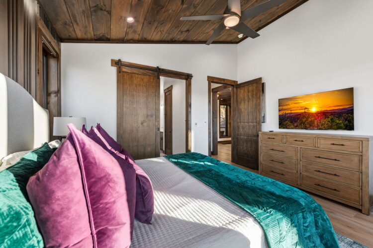 cabin rentals with swimming pools