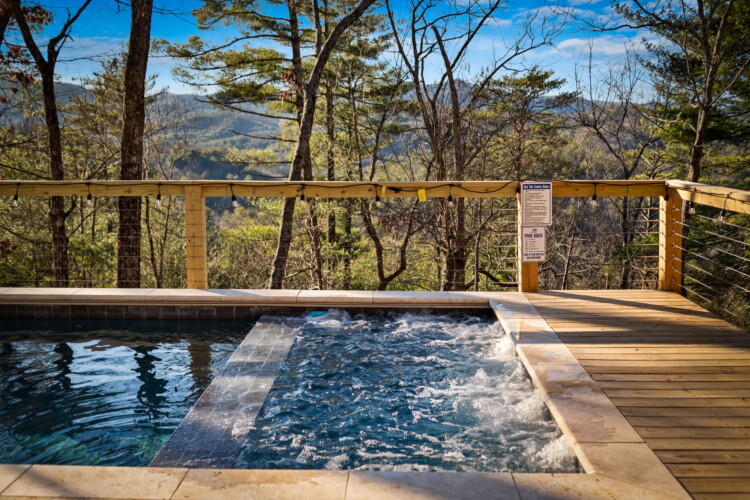 cabin rentals with swimming pools