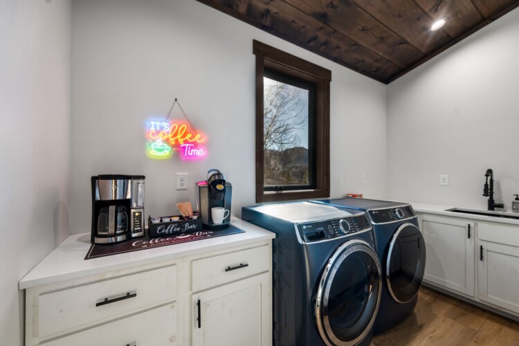 cabin rentals with swimming pools