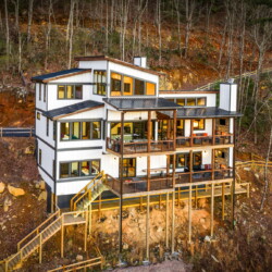 cabin rentals with swimming pools