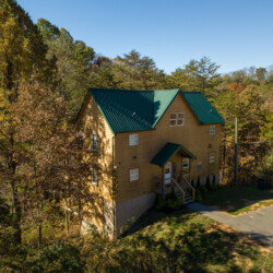 cabins in gatlinburg tn with indoor pools