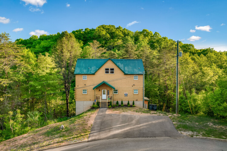 cabins in gatlinburg tn with indoor pools