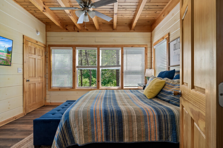 cabins in gatlinburg tn with indoor pools