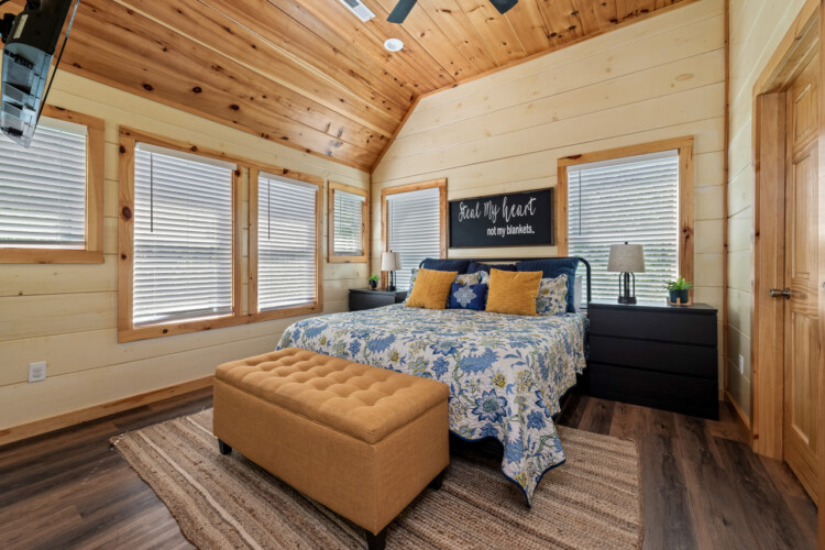 cabins in gatlinburg tn with indoor pools