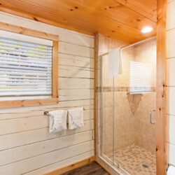 cabins in gatlinburg tn with indoor pools