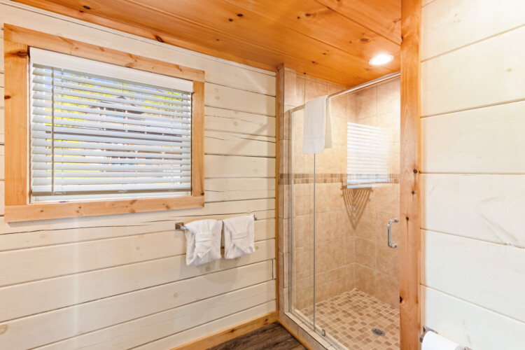 cabins in gatlinburg tn with indoor pools