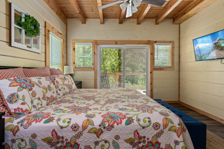 cabins in gatlinburg tn with indoor pools