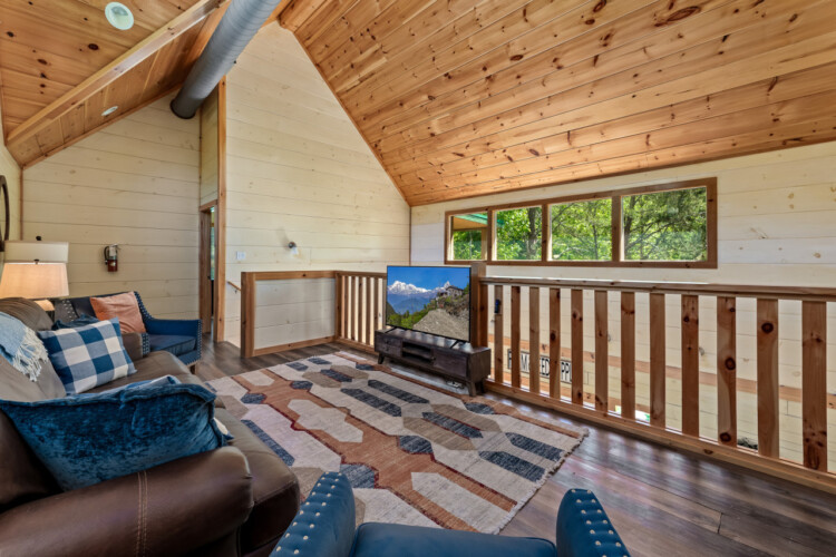 cabins in gatlinburg tn with indoor pools