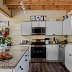 cabins in gatlinburg tn with indoor pools