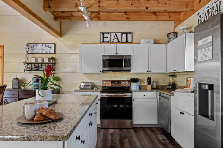 cabins in gatlinburg tn with indoor pools