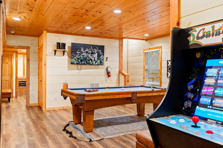 cabins in gatlinburg tn with indoor pools
