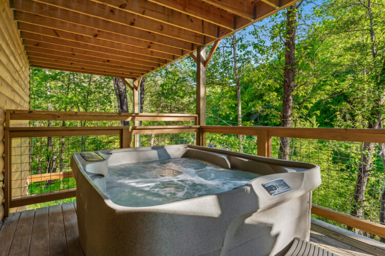 cabins in gatlinburg tn with indoor pools