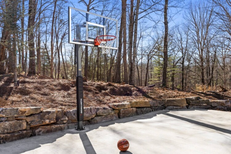 luxury blue ridge ga cabin with hot tub