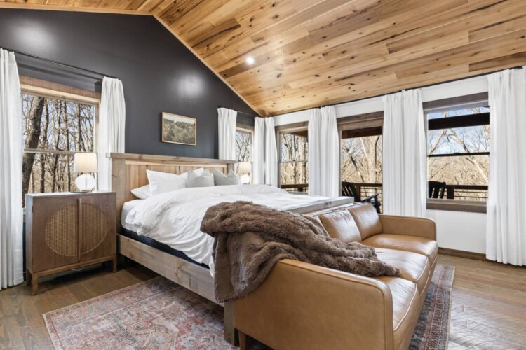 luxury blue ridge ga cabin with hot tub