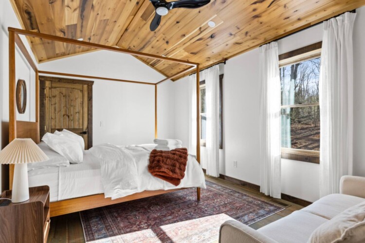 luxury blue ridge ga cabin with hot tub