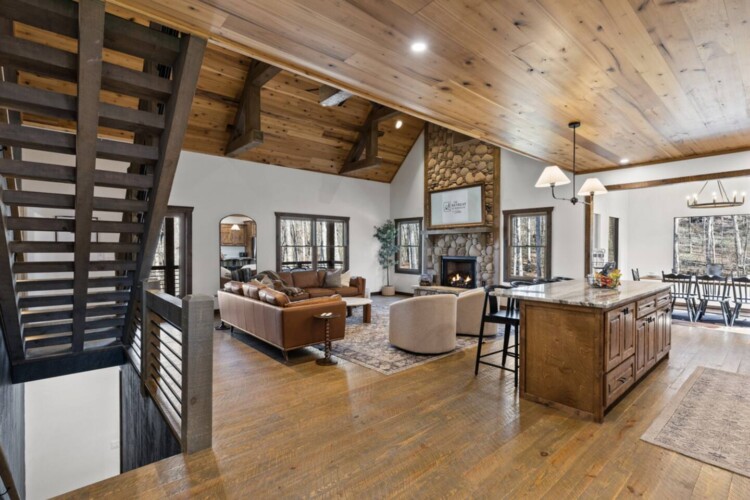 luxury blue ridge ga cabin with hot tub