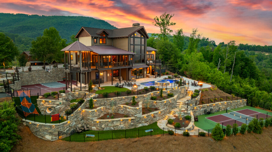 smoky mountain cabins with pools