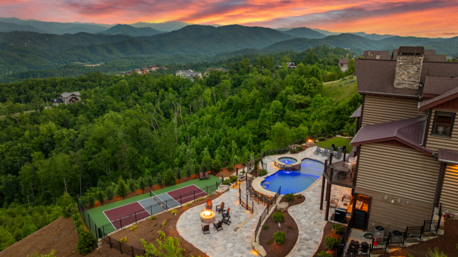 smoky mountain cabins with pools