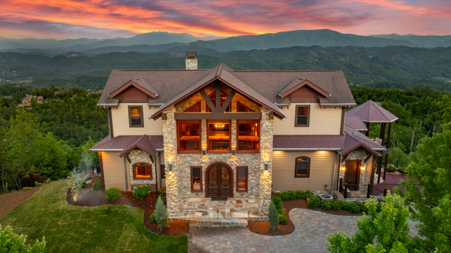smoky mountain cabins with pools
