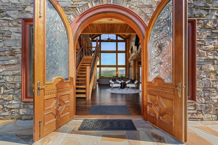 smoky mountain cabins with pools