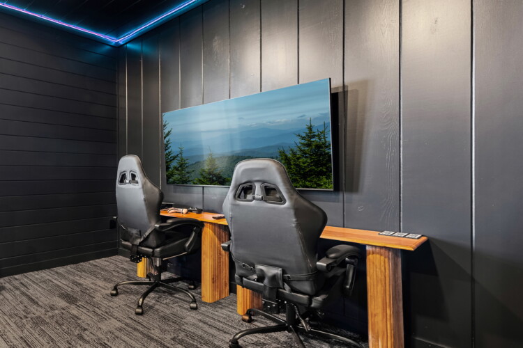 smoky mountain cabins with pools