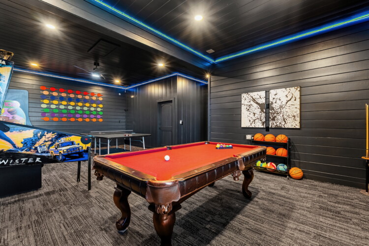 smoky mountain cabins with pools