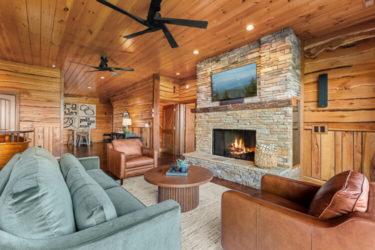 smoky mountain cabins with pools