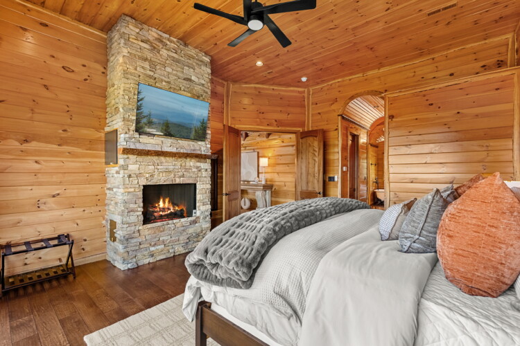 smoky mountain cabins with pools