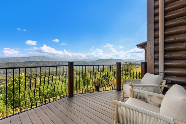 smoky mountain cabins with pools
