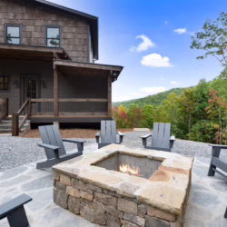 luxury blue ridge georgia cabin with hot tub and gym