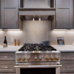 luxury blue ridge georgia cabin with hot tub and gym