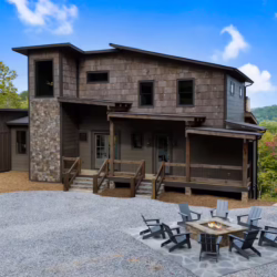 luxury blue ridge georgia cabin with hot tub and gym
