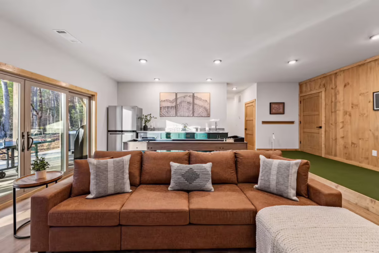 pet friendly blue ridge georgia cabin with sauna and hot tub