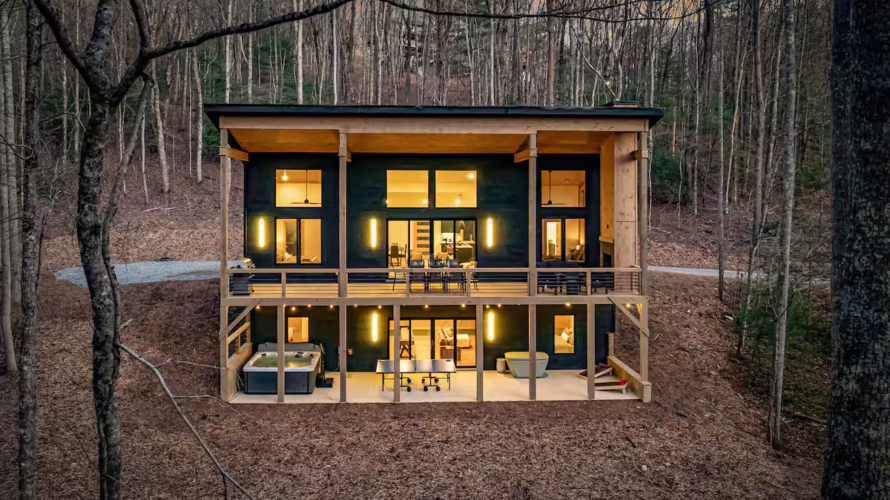 pet friendly blue ridge georgia cabin with sauna and hot tub