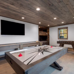 luxury blue ridge georgia cabin with hot tub and gym