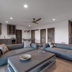 luxury blue ridge georgia cabin with hot tub and gym