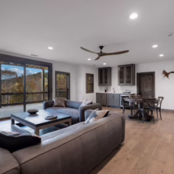 luxury blue ridge georgia cabin with hot tub and gym