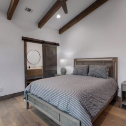 luxury blue ridge georgia cabin with hot tub and gym