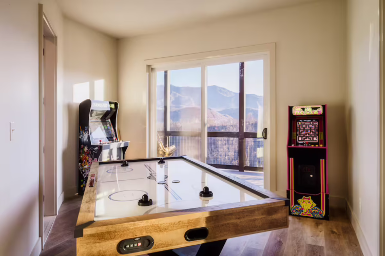 gatlinburg cabin rentals with pool