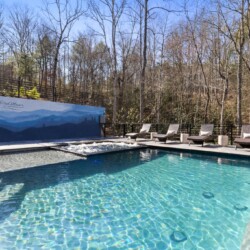 cabin rentals in north georgia with swimming pools
