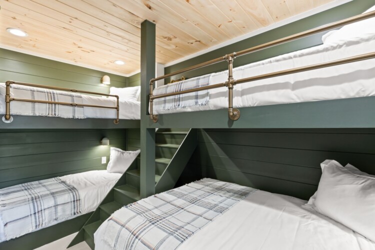 cabin rentals in north georgia with swimming pools